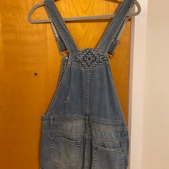 Forever 21 Jean short overalls - Picture 4 of 4